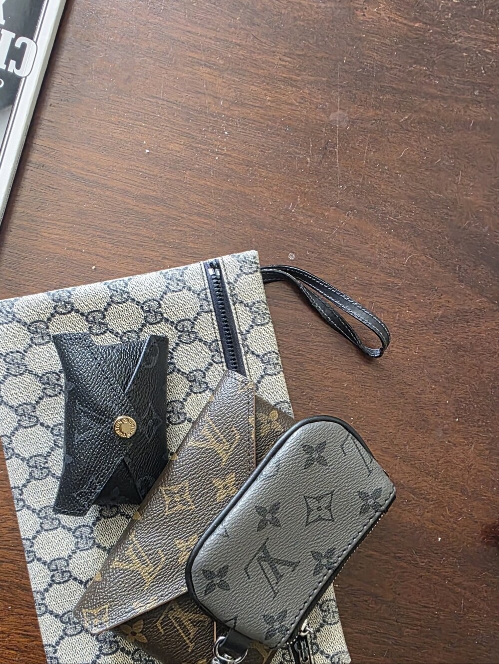 Gucci Supreme Sherry Line Beige and Black/blue Clutch Bag - Picture 13 of 15